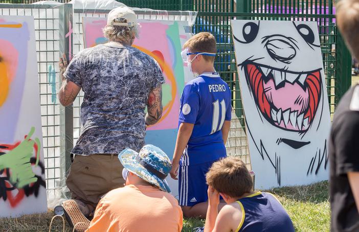 Photo: Dan Donovan Graffiti workshop with artist Si Mitchell at Chatteris Summer Festival