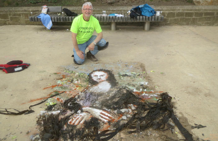 Ian Potts and Eon Arts were supported by Your Art to create a echo-friendly art piece of the Mona Lisa on Roker beach. Photo: Ian Potts Ian Potts and Eon Arts were supported by Your Art to create a echo-friendly art piece of the Mona Lisa on Roker beach. Photo: Ian Potts